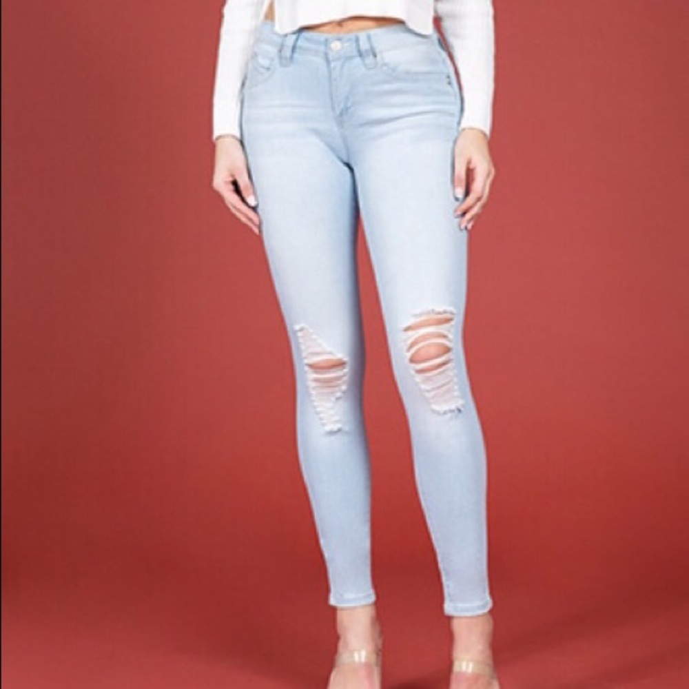 YMI wanna betta butt skinny ripped jeans